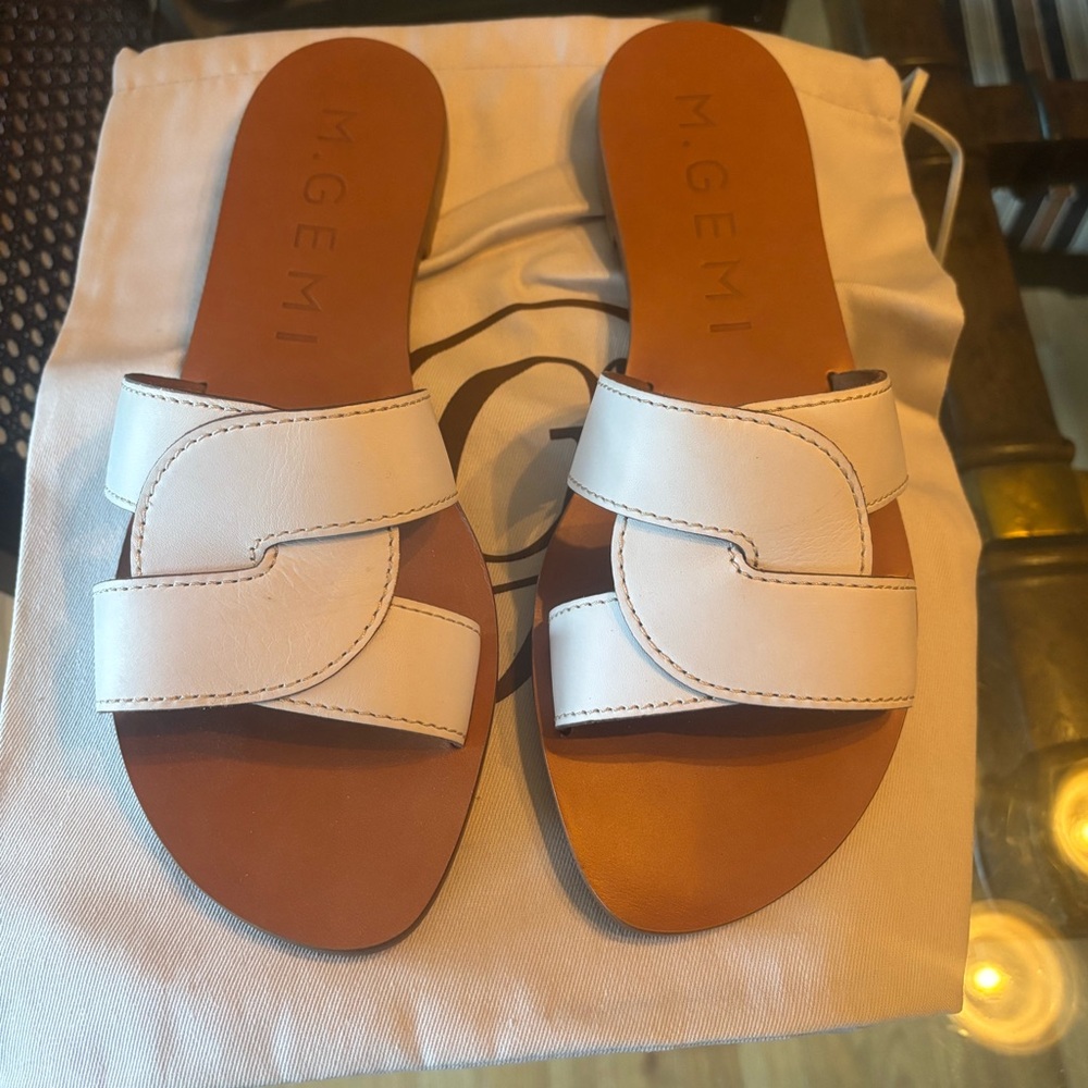 M Gemi The Lorenza White Sandals || NWB || Size 40.5/9.5